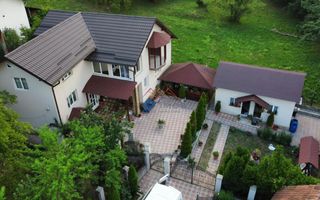 Casa 4 camere, anexe, recent renovata, foisor, teren 781mp, Izvoru, DB - Poză 2