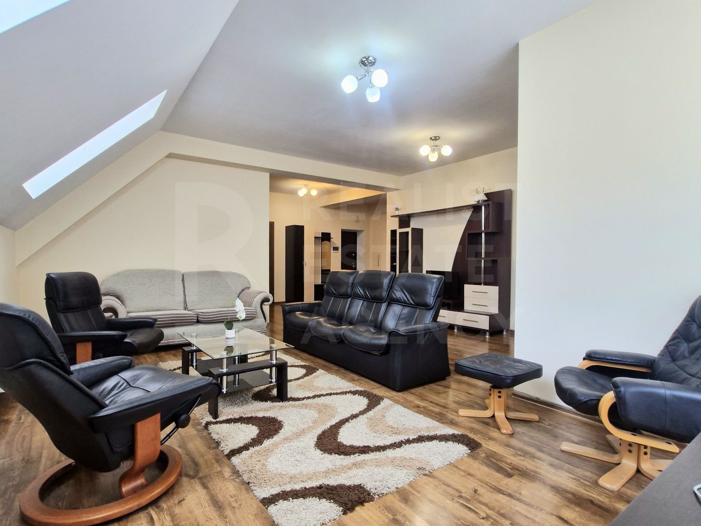 Chirie, apartament, 3 camere, str. Andrei Doga, Râșcani - Poză 2