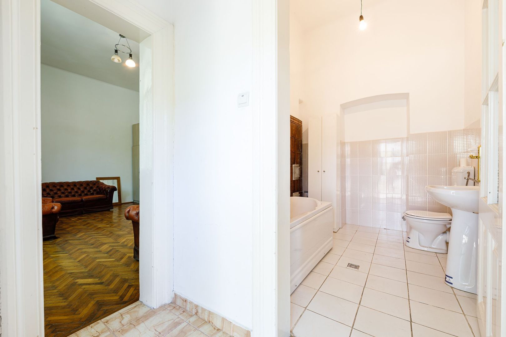 INCHIRIAT - Spatiu birou cu terasa proprie | P-ta Maria | Curte & Depozitare - Poză 8