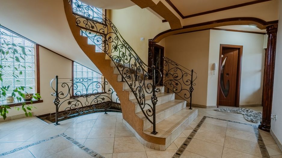 Vilă 6 camere în cartierul Alfa - Poză 9