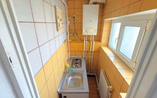 Garsoniera Decomandata pe Dezrobirii -centrala termica -etaj 9 -34mp - Poză 5