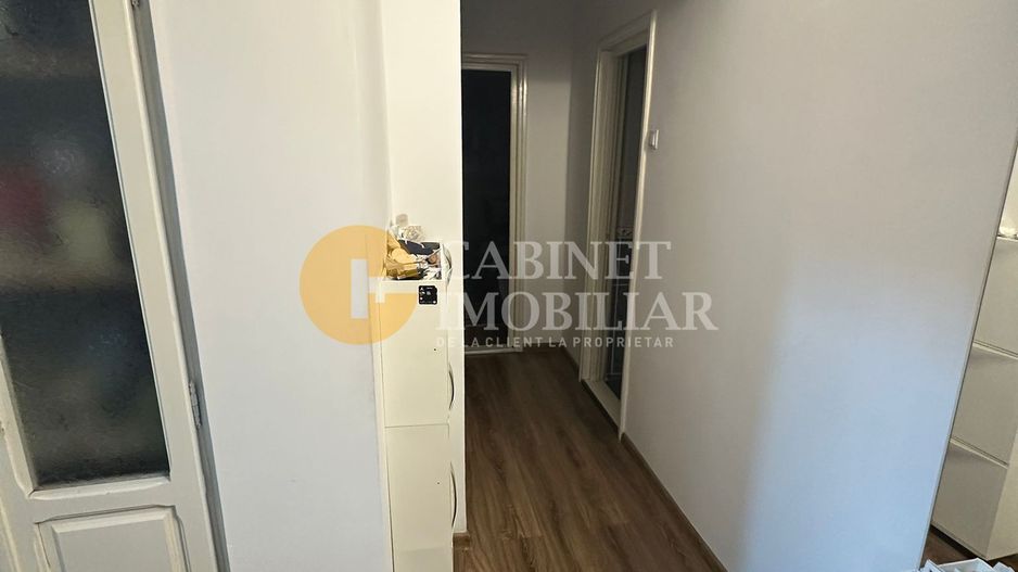 GARĂ - ARCU - 3 CAMERE DECOMANDAT - ETAJ INTERMEDIAR - Poză 9