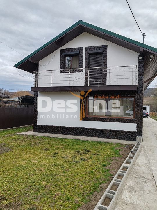 Casa parter+mansarda si teren in Lipovat, Vaslui - Poză 1