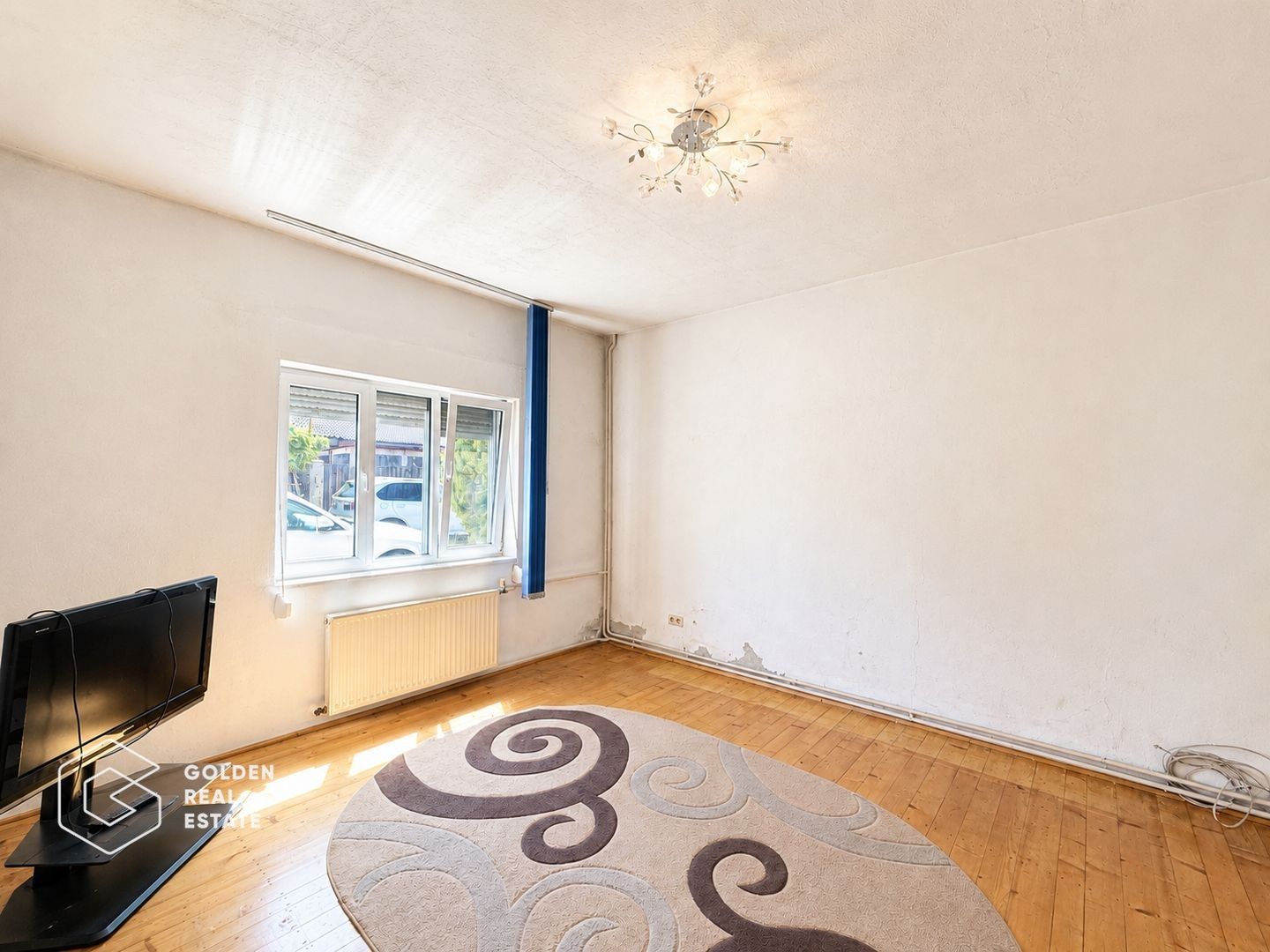 Casa cu teren 688 mp, 2 corpuri de cladire, Parneava - Poză 4