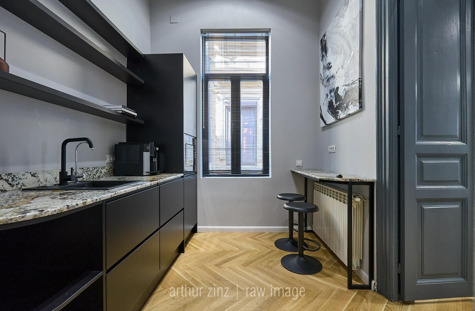 Birou amenajat | Mobilat si utilat | Cladire consolidata si renovata - Poză 10