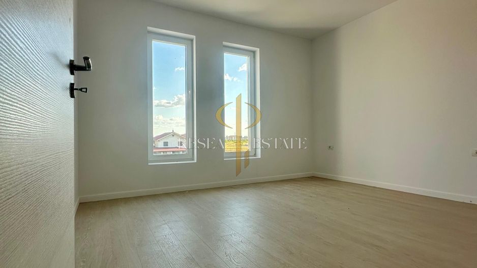 Apartament 2 camere decomandat | 56Mp + loc de parcare | Giroc - Poză 1