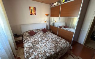 Apartament 3 camere, etaj 1 - zona Cetate - Poză 4