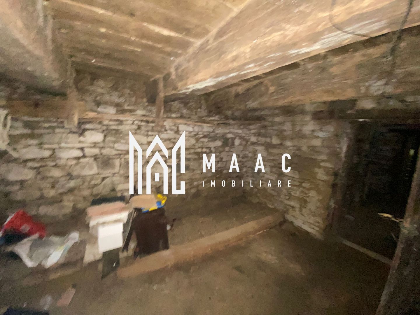 Casa 5 camere I 1087 mp teren I Acces auto I Cincu-Brasov - Poză 12