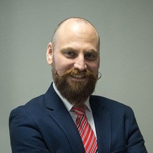 Florin-Marius Ungheanu - TRÎMBIȚAȘU ESTATE