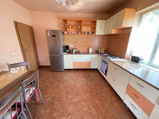 Pretabila pentru doua familii - Poză 7