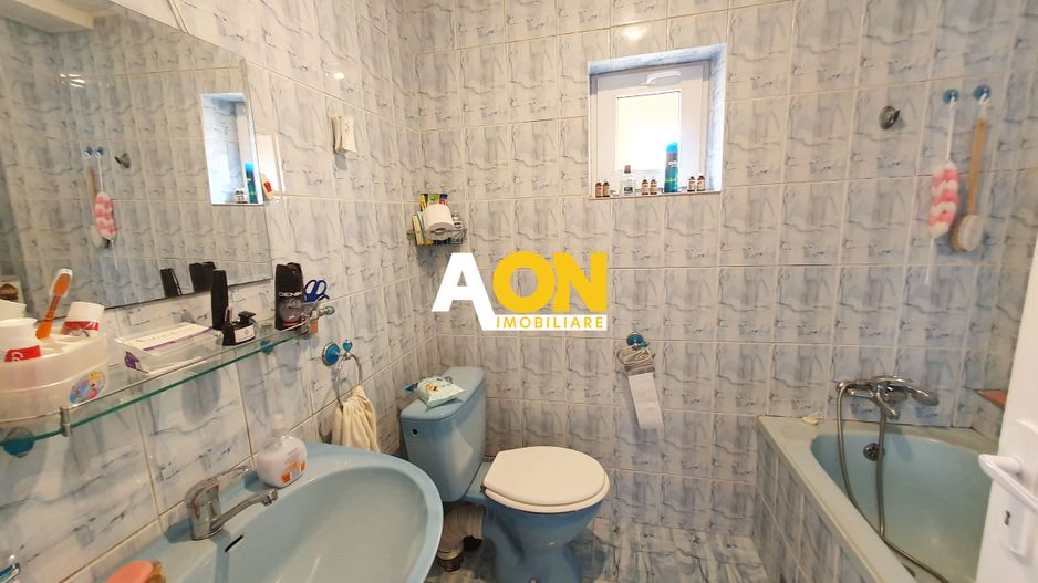 Casa 4 camere, 2 bai, 86 mp utili, renovata, zona Lipoveni - Poză 4