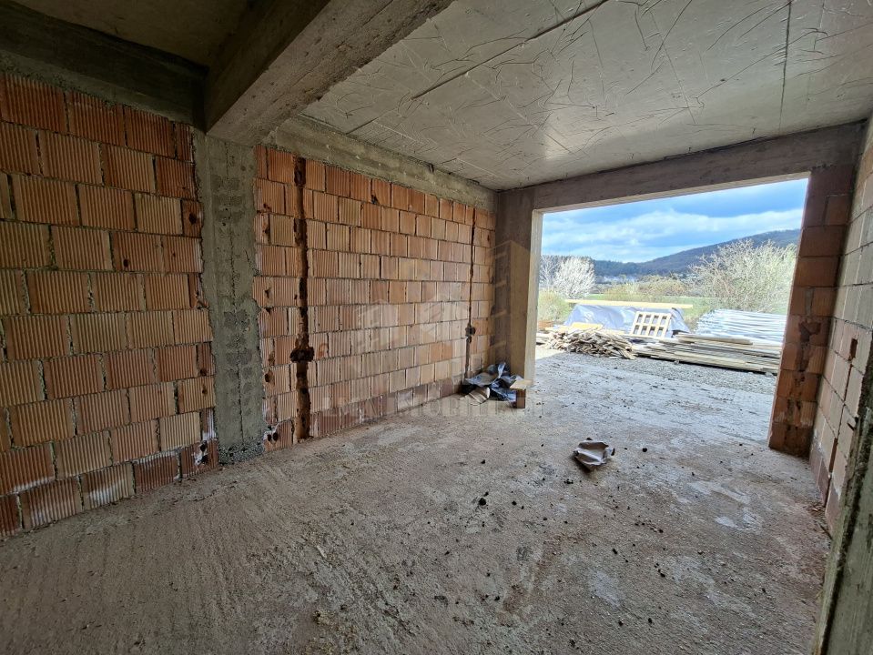 Casa individuala dispusa pe parter Sanpetru Brasov zona Lempes - Poză 25