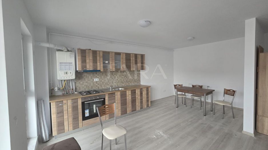 Vanzare apartament cu 3 camere Floresti zona Jysk - Poză 3