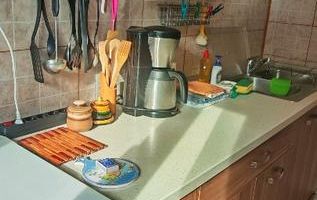 Închiriez garsonieră la casă, potrivită pentru o singură persoană. - Poză 2