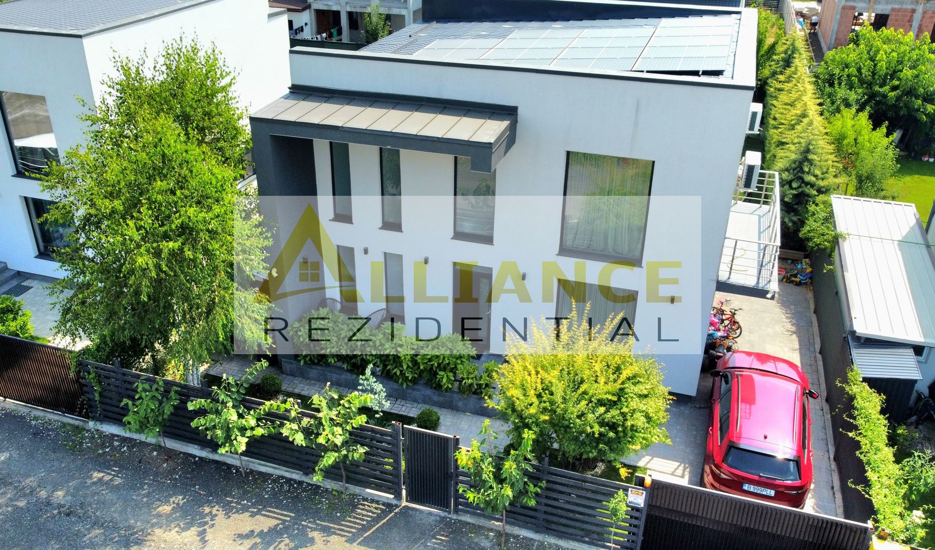 Mobilata si utilata-Panouri solare-4 camere-curte amenajată - Poză 1