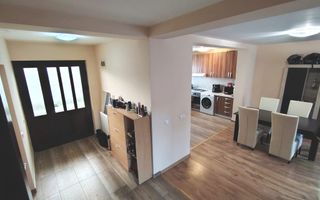 Casa de inchiriat Sibiu, 4 camere 2 bai - Poză 14