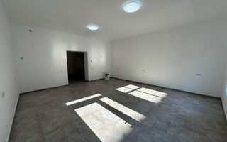 Spatiu comercial 86,8 mp utili vitrina stradala zona Ultracentrala - Poză 3