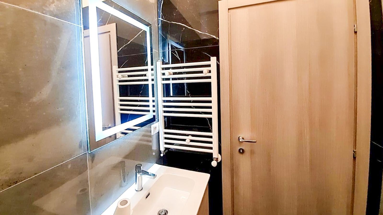 Vânzare apartament 3 camere 84mp - Poză 13