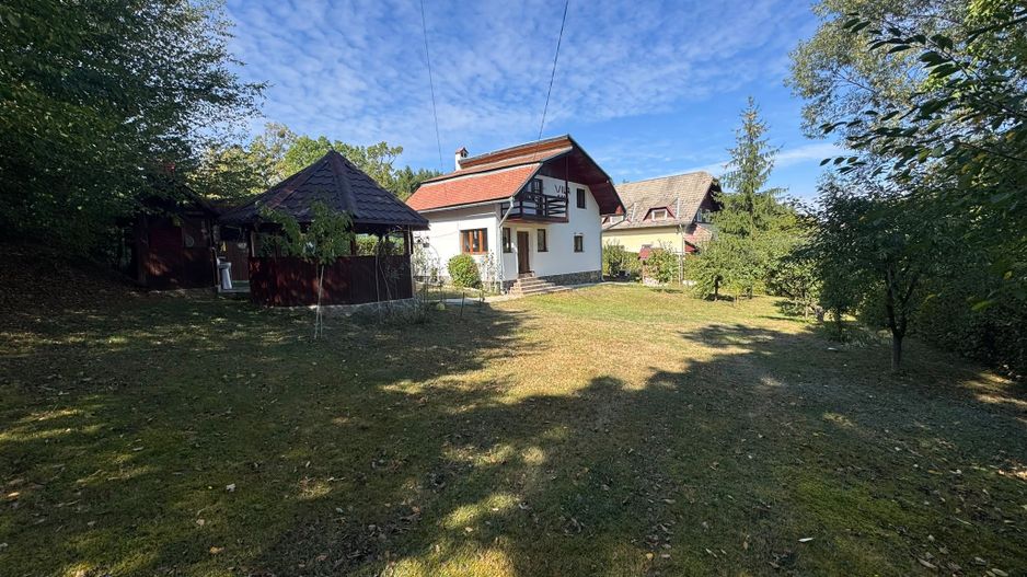 Cabana, teren 605mp, Tocile, Sibiu - Poză 1