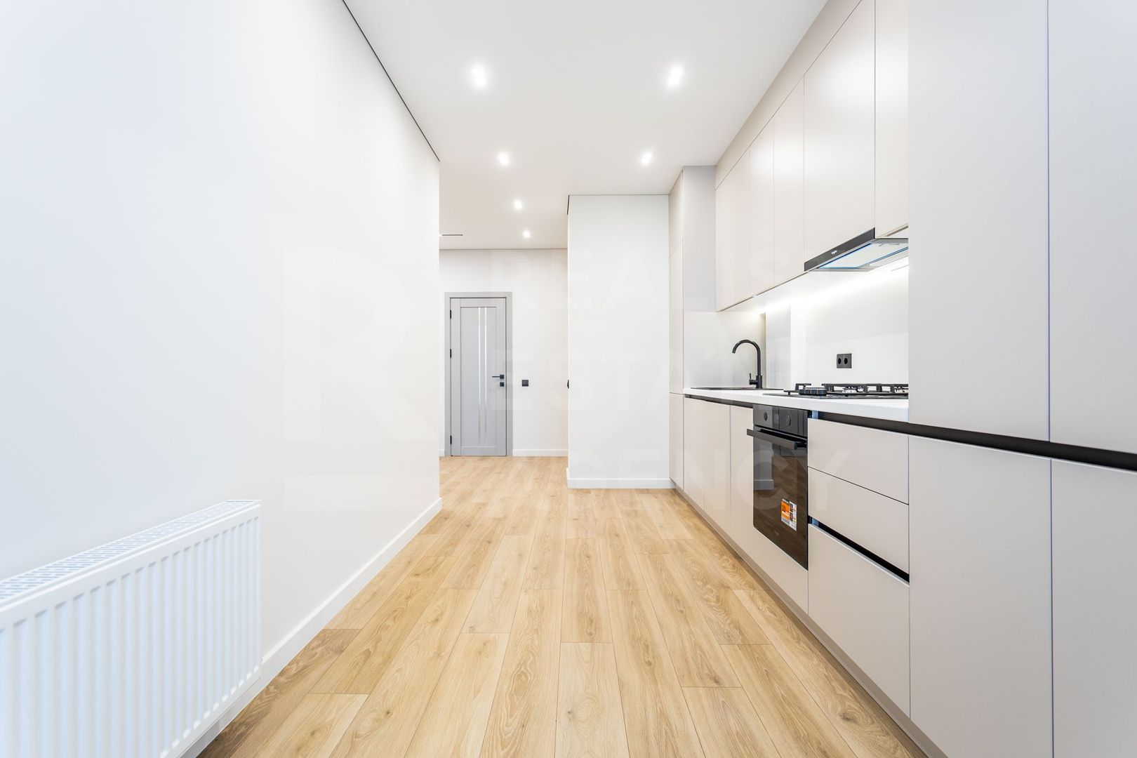 Vânzare, apartament, 3 camere, strada Jubiliară, Botanica - Poză 4