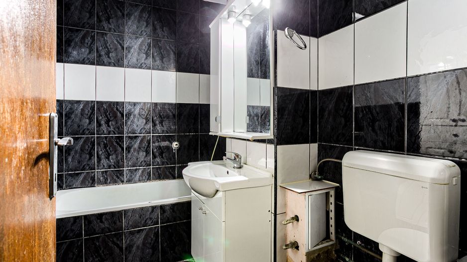 Apartament cu 2 camere decomandat zona Aurel Vlaicu - Poză 6