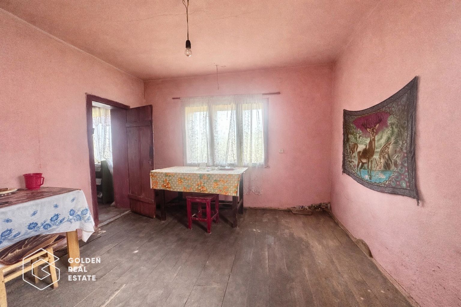 Casă cu teren generos 1.944 mp, Măgulicea, Vârfurile - Poză 6