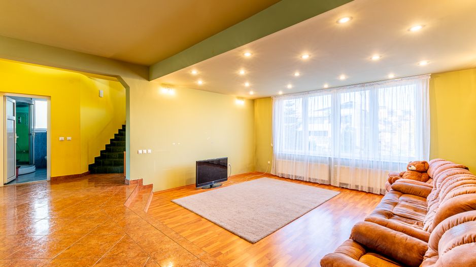 Casa deosebita, 270 mp utili, D+P+M, teren 544 mp, Andrei Muresanu - Poză 9