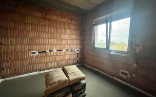 Duplex superb cu 5 camere despartit prin camera tehnica I Chisoda - Poză 3