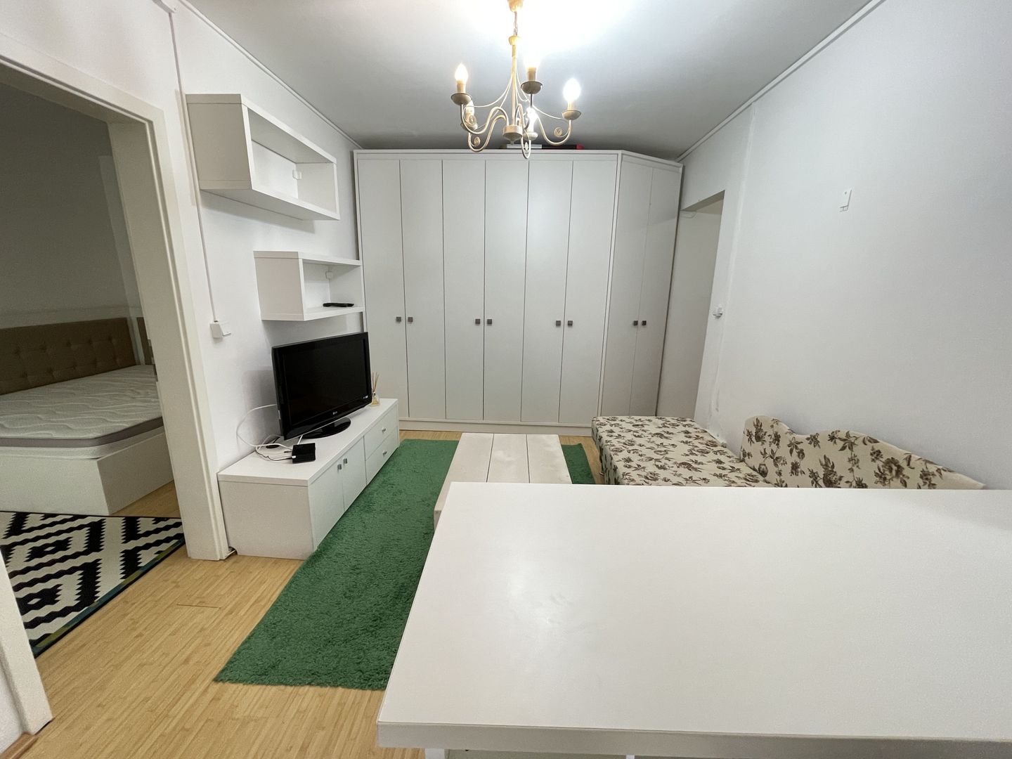 Apartament mobilat și utilat în zona Dacia - Poză 4