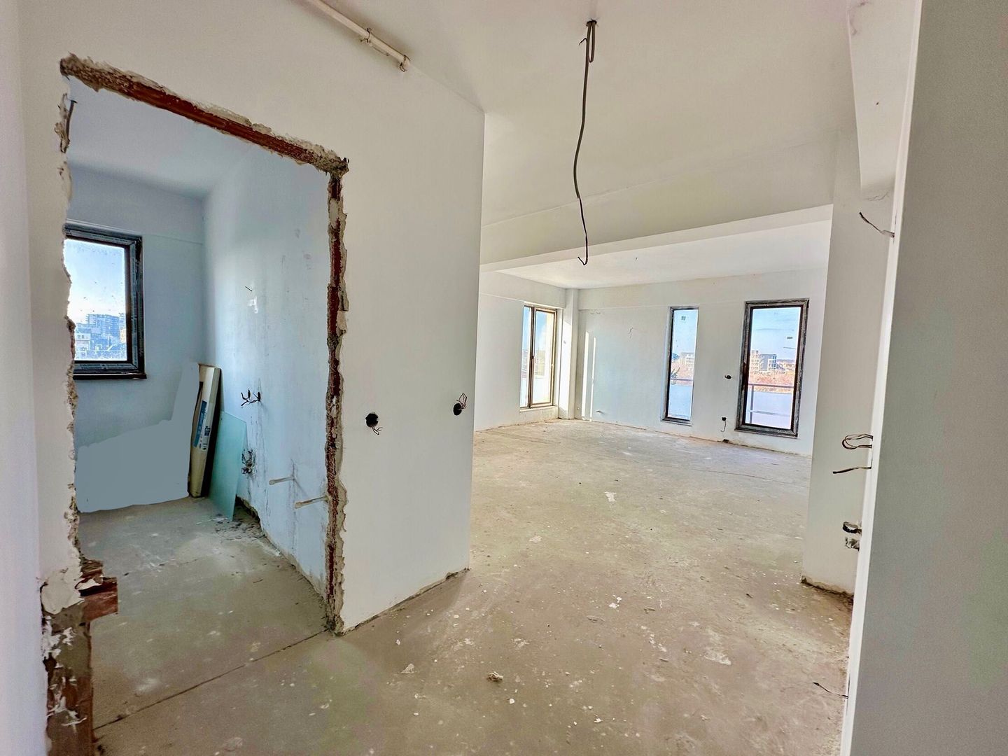 Apartament 2 camere Aviatiei, bloc 2016, terasă 13 mp, - Poză 2