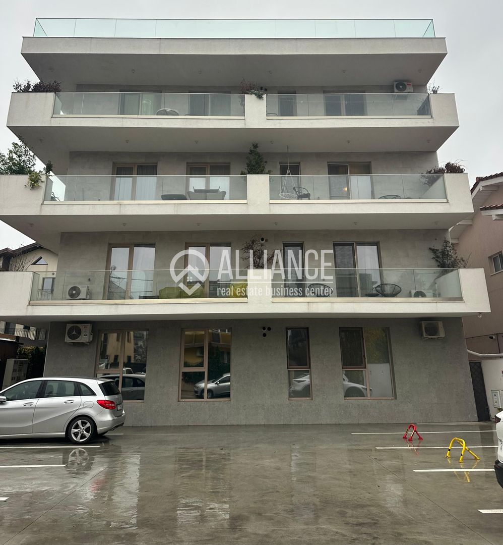 Apartament terasă panoramică de 24 m2 | piscină rooftop | la 5' mare - Poză 1