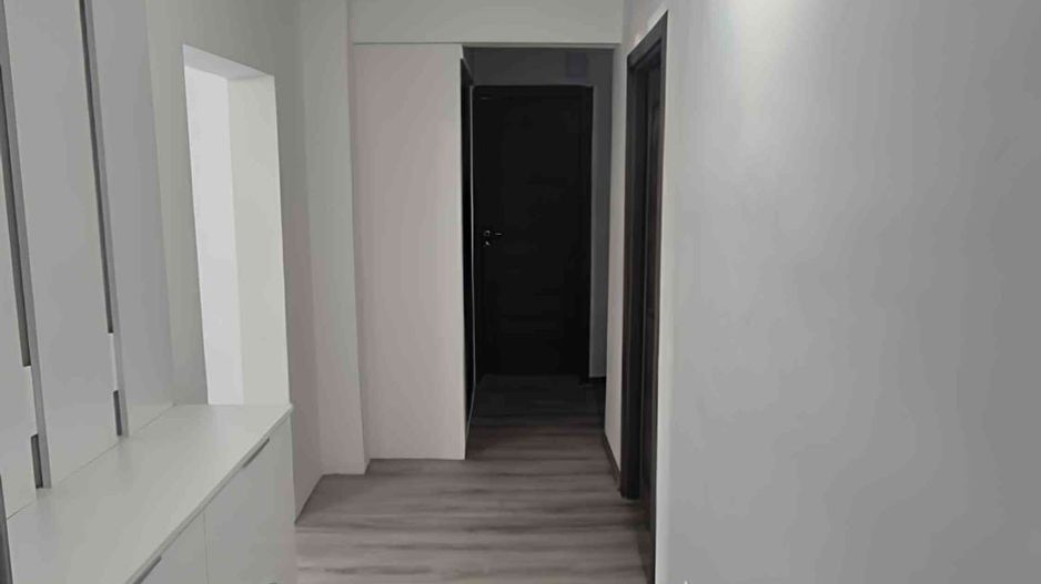 AP. 4 CAMERE - BOXA INCLUSA, PARCARE INCLUSA, CENTRALA, COMIS 0% - Poză 2