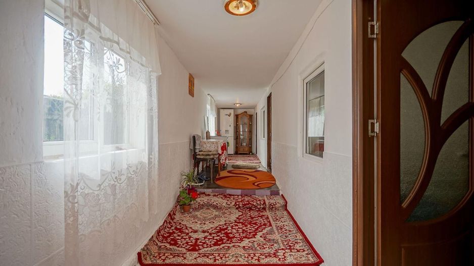Casă bătrânească cu 3 camere la vânzare - Sânpetru - Poză 10