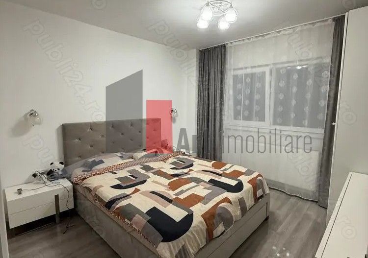 Apartament 3 camere Dristor, Piata Rm. Sarat, renovat - Poză 1
