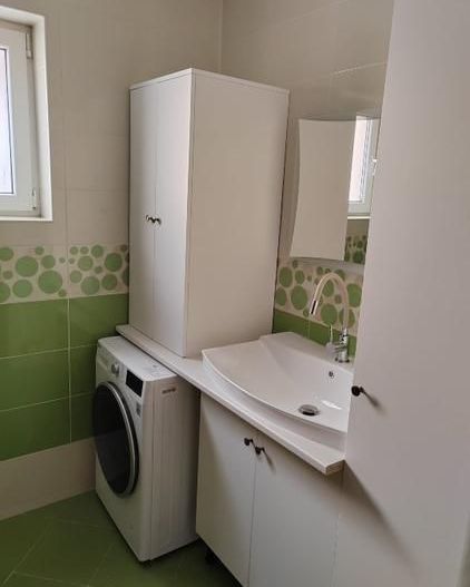 Vanzare apartament luminos de 2 camere, Titan, Gura Siriului-parcare inclusa - Poză 4