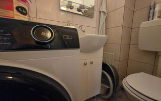 Apartament cu 3 camere  de vanzare - B dul 1 Mai - Poză 9