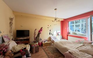 Apartament cu 3 camere, decomandat, etaj intermediar, zona Iuliu Maniu - Poză 2