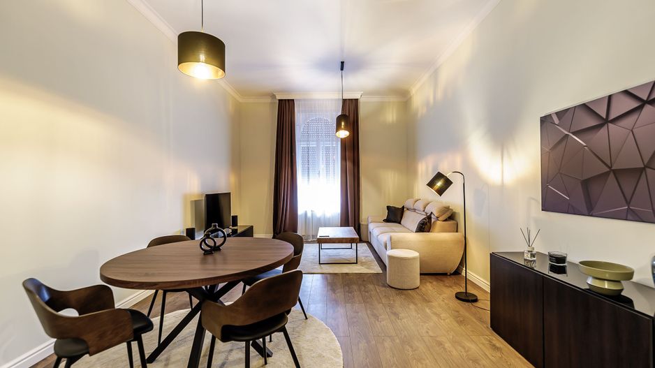 Apartament 2 camere Lux B-dul Revoluției 82 - Poză 2