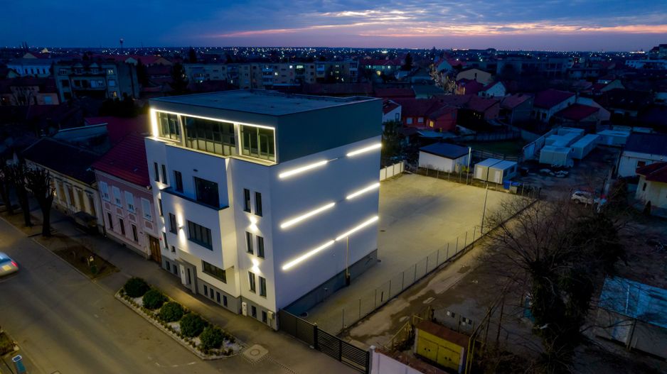 Clădire în zonă ultracentrală cu 28 de locuri de parcare - Poză 5