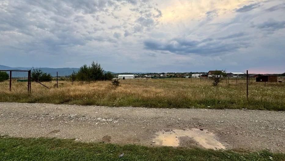 Teren cu PUZ , Zona Aerodrom Magura - Poză 2
