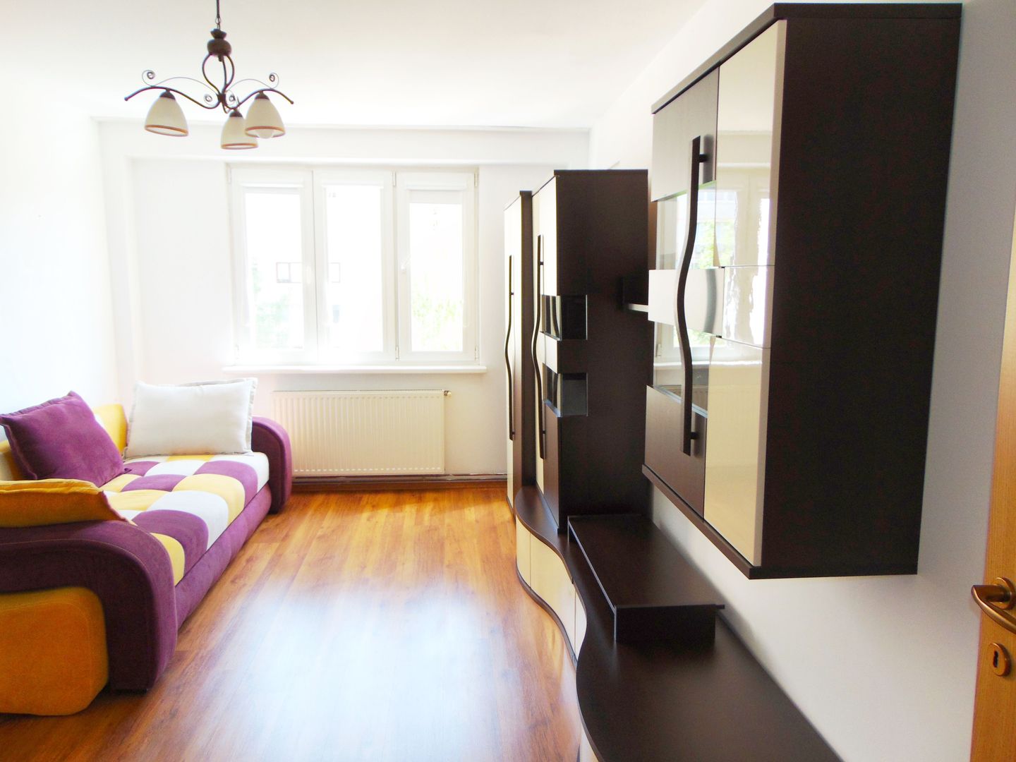 Apartament cu 3 camere,mobilat si utilat, Astra-Somes - Poză 4