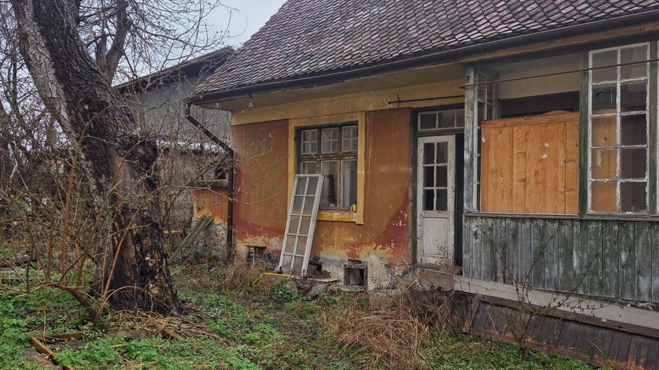 Casă / Vilă cu 5 camere de vânzare în Central, Rasnov - Poză 1