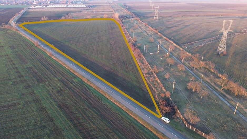 Teren de vanzare pentru proiect constructie case - Arad 6,74 ha - Poză 3