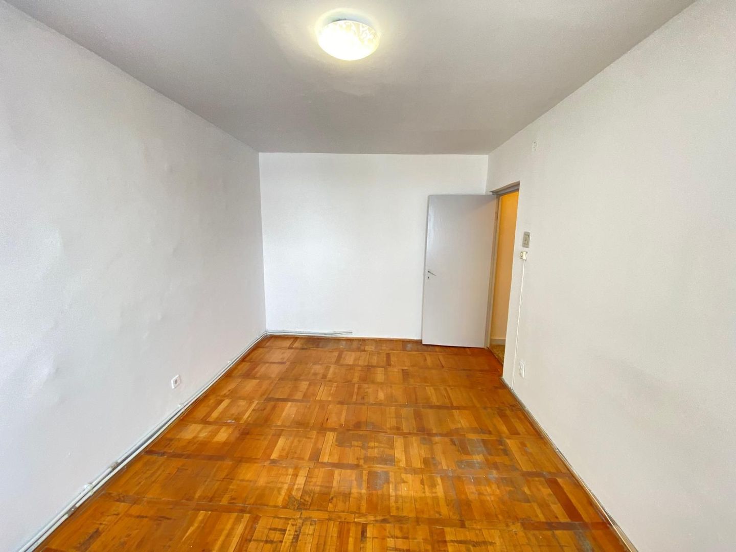Apartamente 3 camere de vânzare Lugoj - Poză 9