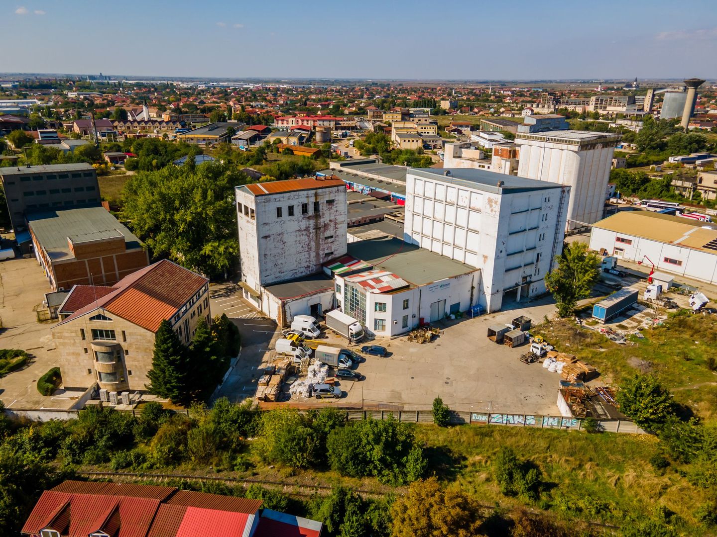 Clădire turn industrială - Poză 4