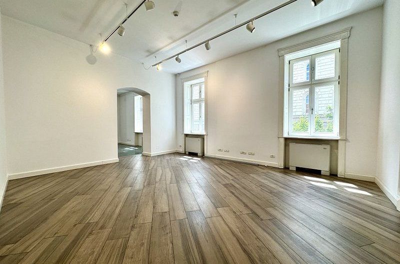 Birou elegant si spațios in Piața Unirii - Poză 7