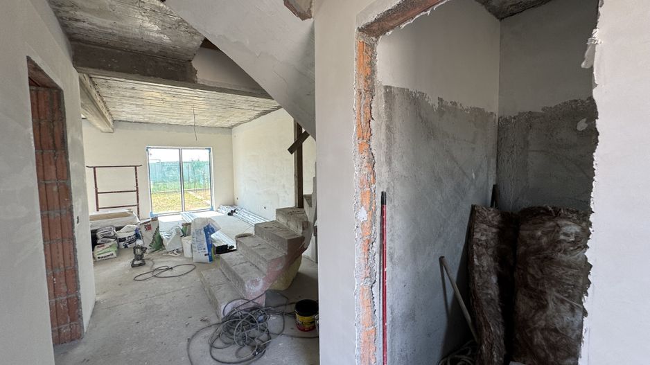 Sanmihaiul Roman Duplex P+M,4 Camere,terasa spatioasa - Poză 4