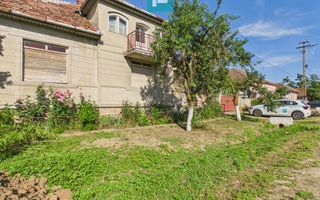 Casă cu 4 camere și teren de 2880 mp în Fiscut - Poză 1