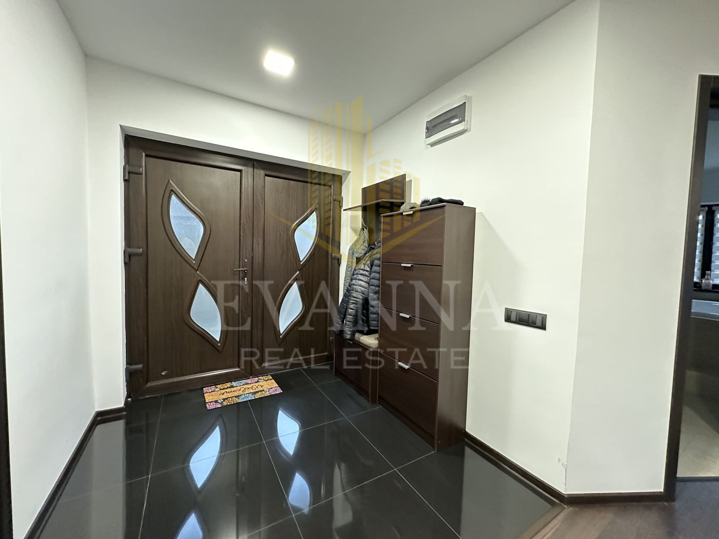 Casa P+M de vanzare, mobilta si utilata - Satulung - Poză 4