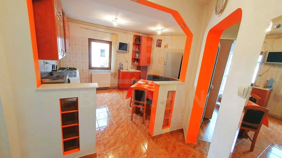 Apartament 2 camere-Decomandat-Spitalul Judetean-69mp-Spatios-Luminos - Poză 1